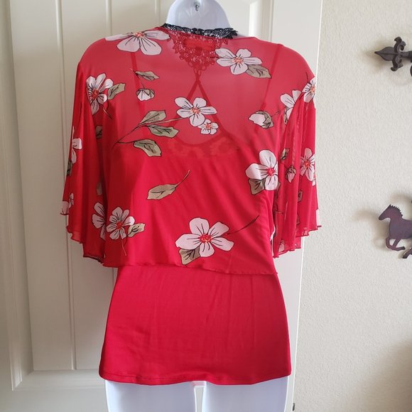 Almost Famous Red with White Floral Top - Picture 3 of 6